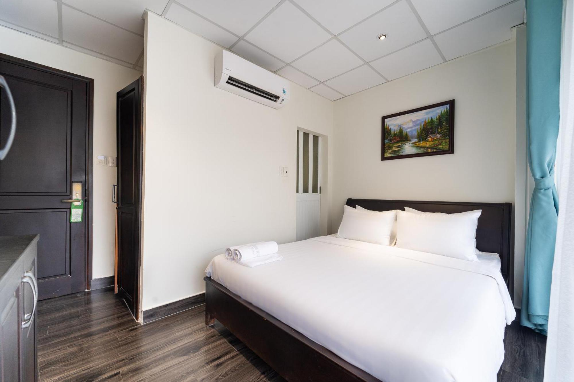 Khách sạn Khko Charisse Delhi Darbar 2*